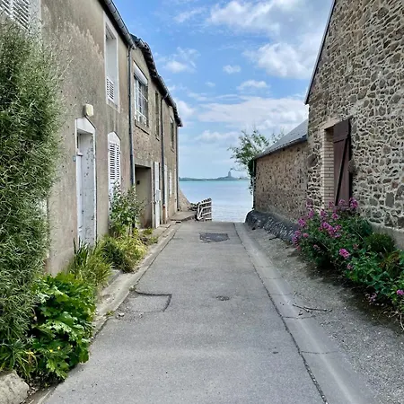 Holiday home Vivez Au Gre Des Marees Quettehou