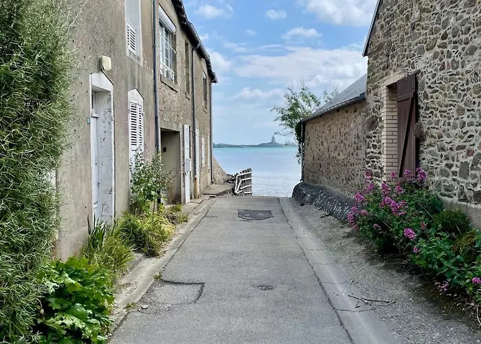 Holiday home Vivez Au Gre Des Marees Quettehou